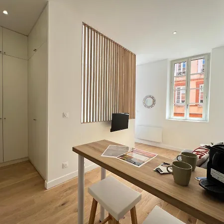 Le Choupi - Agreable & Lumineux, Proche Gare S Apartment